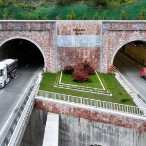 Yeni Zigana Tüneli’nden 2 yılda 3 milyon 490 bin araç geçti