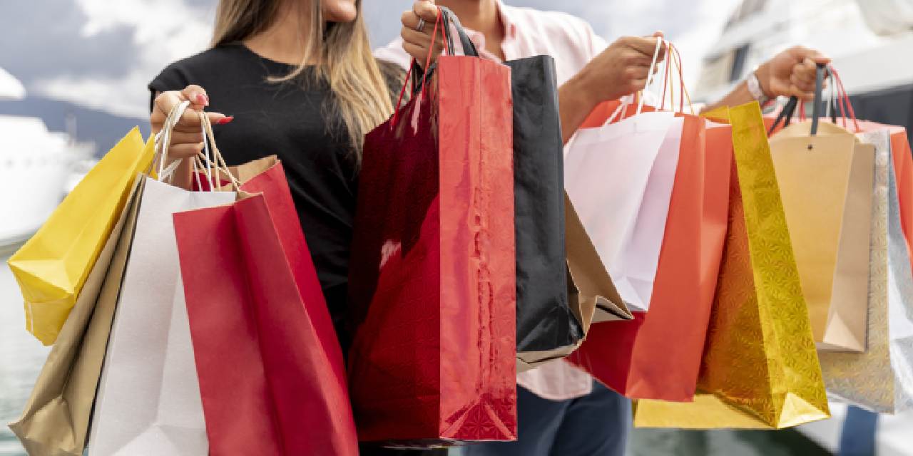 Zara çalışanları Black Friday’e resti çekti!