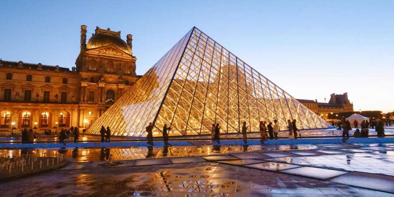 Dünyaca ünlü Louvre müzesi ziyarete kapatıldı! Bu defa hırsızlık değil