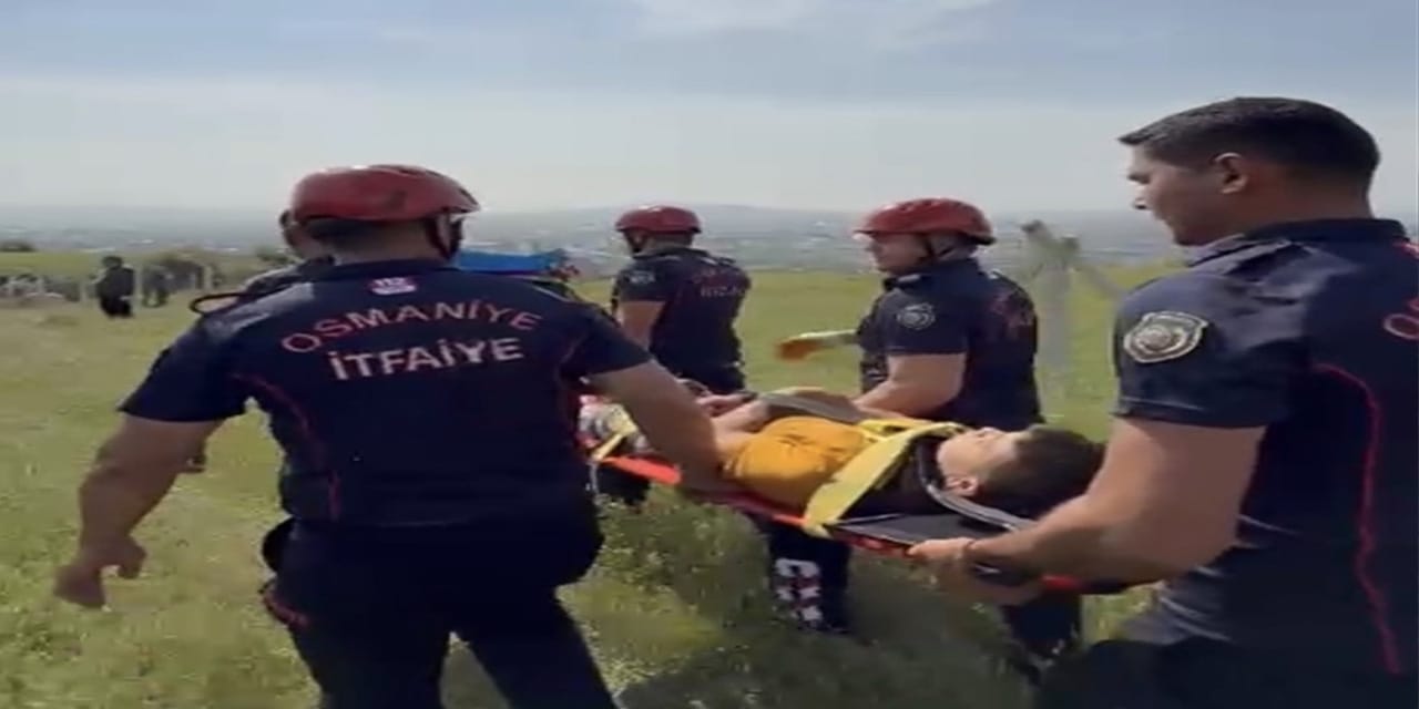 Kekik Toplarken Düşen Çocuk 2 Kilometre Sedye ile Taşındı